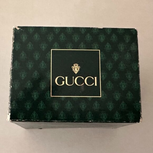 Vintage Gucci 11/12.2 Gold Bangle Watch